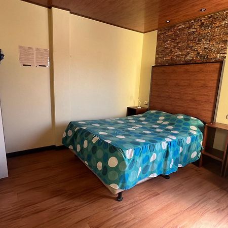 C&M Exclusive Private Rooms Quetzaltenango Ngoại thất bức ảnh